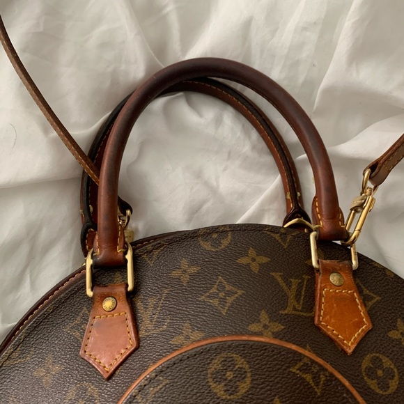 Louis Vuitton Ellipse bag PM size - Picture 2 of 7